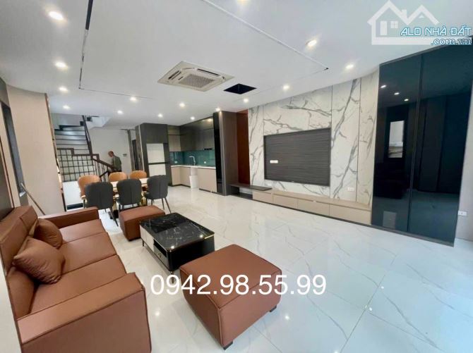 Bán nhà Việt Hưng 6 tầng 45m thang máy, gần phố nhỉnh 10 tỷ - 1