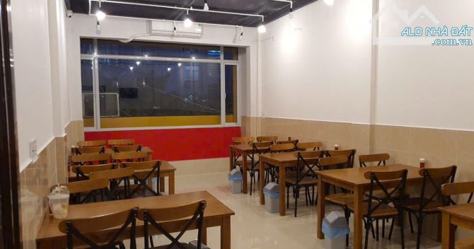 Bán Mặt Tiền 4x22 trệt 3 lầu sân thượng Phan Xích Long P3 giá chỉ 35.5 tỷ - 1