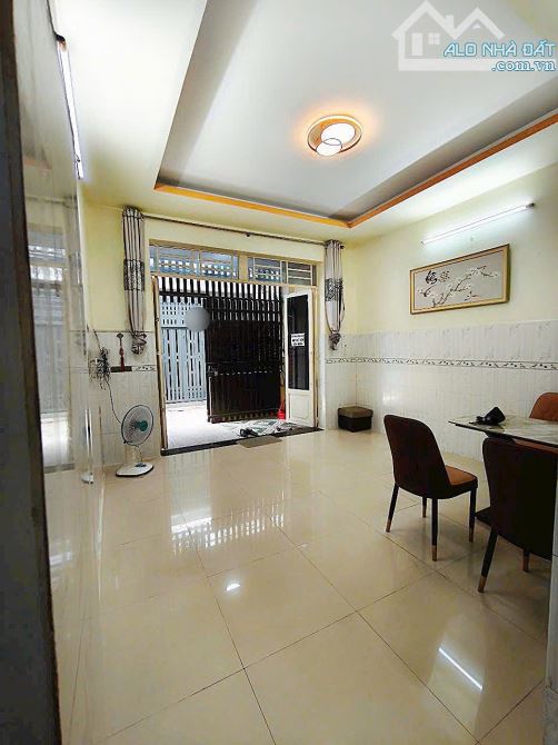 Nhà 2tầng,3PN,4WC hẻm 4m thông. Đỗ Mười, Thạnh Lộc, Q12. Giá chỉ nhĩnh 2tỷ - 1