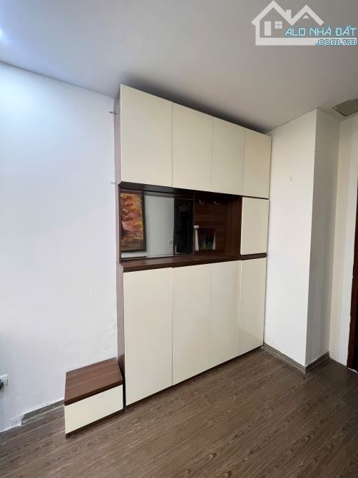 Cho thuê căn hộ Licogi 13 Khuất Duy Tiến, 100m2, 3 phòng ngủ, full đồ giá chỉ 12 triệu/th - 1