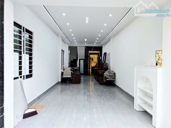 NGỌC TRÌ – THẠCH BÀN – 47M² – 6 TẦNG – GARA – THANG MÁY – 12,8 TỶ - 1