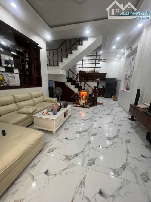 Nhà 3 tầng đường Hiệp Thành 13, Q12, dt 50.3m2 (4.7x11) Đường ô tô 6m. 5.6tỷ - 1