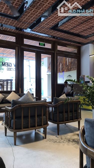 KHÁCH SẠN 3 SAO 68 PHÒNG- GÓC 2MT BẾN NGHÉ,Q1- DT: 10X25- 1 HẦM+10 TẦNG- GIÁ: 1,4 TỶ/TH - 1