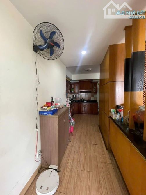 Chung cư Hoa Sen, Lạc Long Quân,Q11: 77m2, 2p ngủ, full NT,10tr - 1