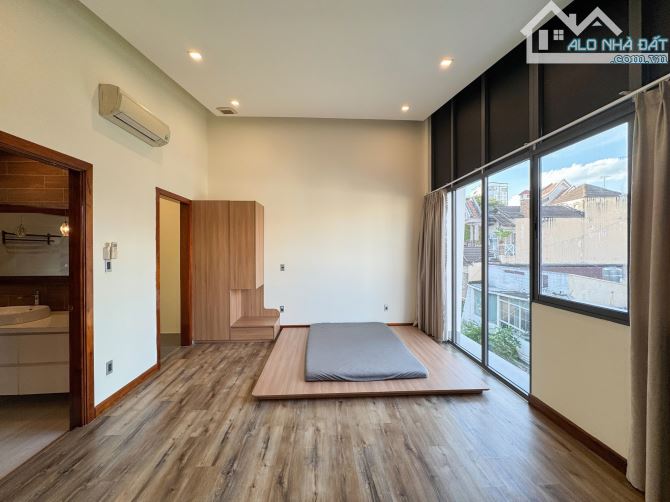 Biệt thự siêu đẹp đường Lam Sơn, Bình Thạnh. (8x23m nở hậu, 4 tầng) Giá 39,9 tỷ.