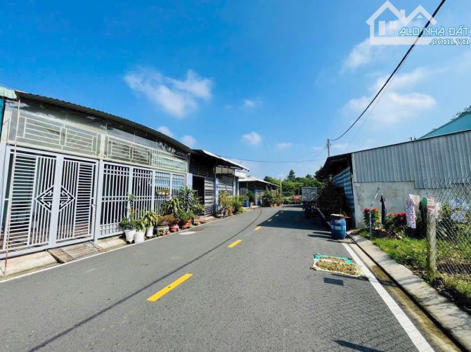 BÁN GẤP 300M² ĐẤT GIÁ 730TR FULL THỔ CƯ MT TL 2 TÂN THÔNG HỘI CỦ CHI - 1
