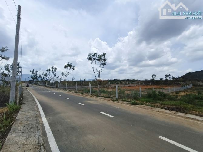 Bán 2 lô đất liền kề View Sông Ven Đà Lạt - Đường nhựa đẹp - Gần sân bay Quốc Tế - Giá tốt - 1