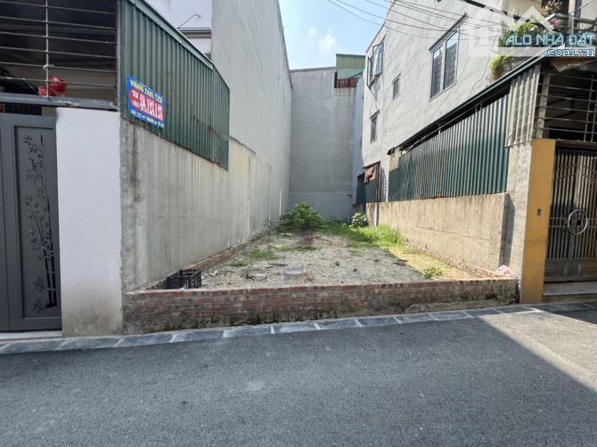 Đài Bi_Uy Nỗ_Đông Anh_Ô Tô Ra Vào_DT 57M²_MT 4M_Gần Nhà Thi Đấu Đông Anh - 1