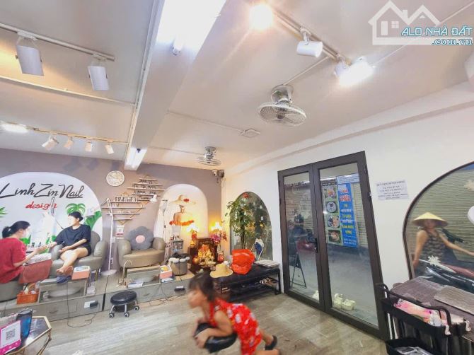 Bán Biệt Thự Hoàng Cầu, kinh doanh, 2 mặt ngõ trước sau, 29 tỷ - 1