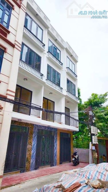 SIÊU PHẨM CCMN – KHU VIP CẦU GIẤY – Diện tích 43/45m² – 5 tầng – 9 phòng khép kín full đồ - 1