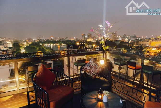KHÁCH SẠN 3 SAO 57 PHÒNG- 2MT HÀNG BÈ- DT: 300M2- 1 HẦM+10 TẦNG- GIÁ: 2 TỶ/TH - 1