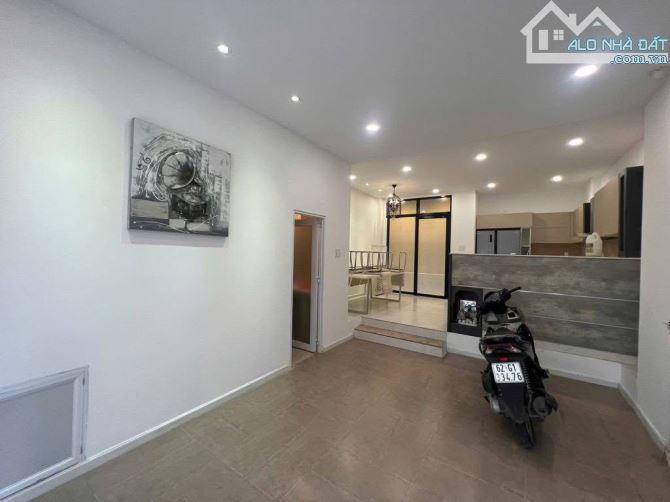 Nhà 3 tầng đường Ô tô Lâm Văn Bền 5x10m mới đẹp 10.1 tỷ - 1