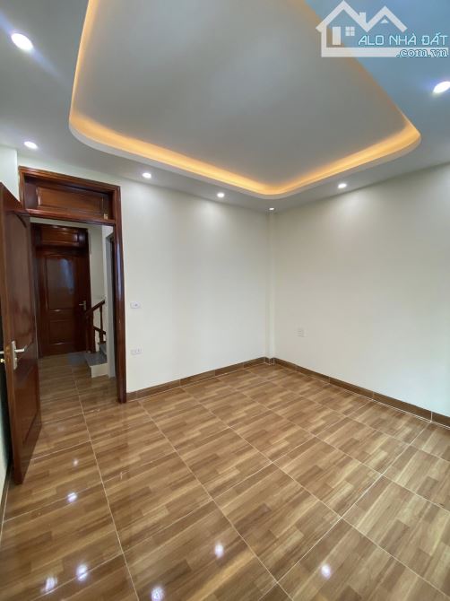 Nhà 5 tầng Yên Nghĩa,Hà Đông | 36m²,6 ngủ,Ngõ rộng thông,Gần BX Yên Nghĩa,chỉ 6 tỷ - 1