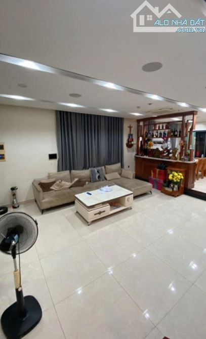 🏡 BÁN BIỆT THỰ CAO CẤP 3 TẦNG - ĐƯỜNG BÌNH PHÚ - TAM PHÚ - THỦ ĐỨC - GIÁ CHỈ 19 TỶ ! - 1