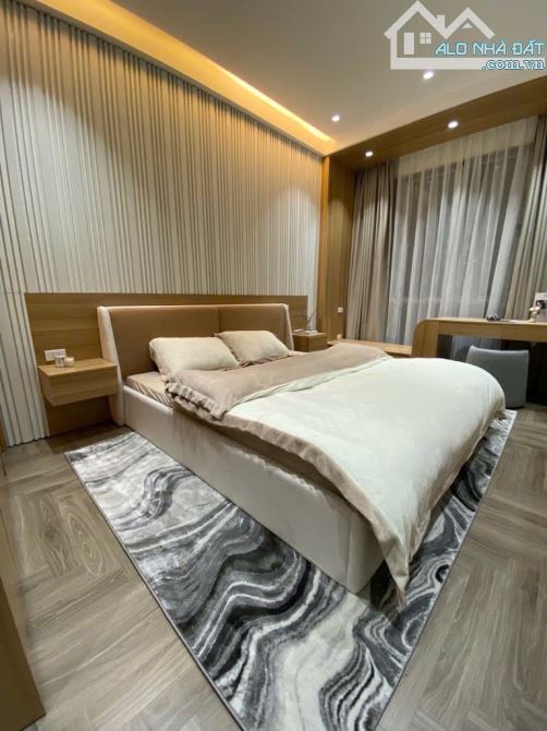 Bán Nhà Lô Góc 5 Tầng, 2 Mặt Ngõ, Ô Tô Tránh, Sổ Đỏ Chính Chủ, 7.4 Tỷ Vũ Tông Phan - 1