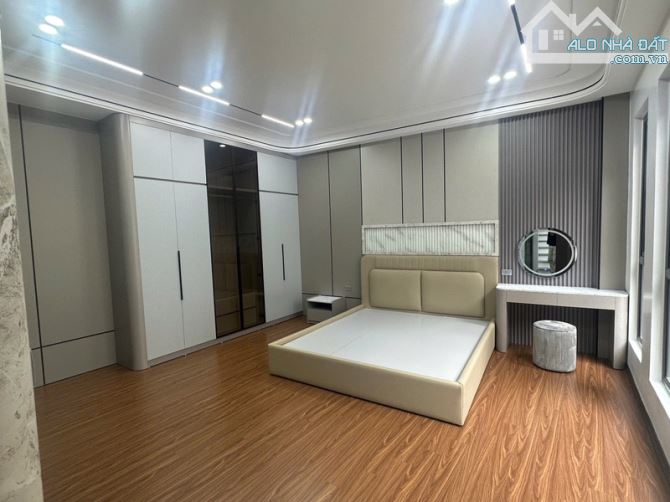 ❤️❤️ HÀNG HIẾM GIA THUỴ - 48M - 6 TẦNG THANG MÁY - NỞ HẬU - FULL NỘI THẤT ĐẸP - HƠN 9 ĐỒNG - 1