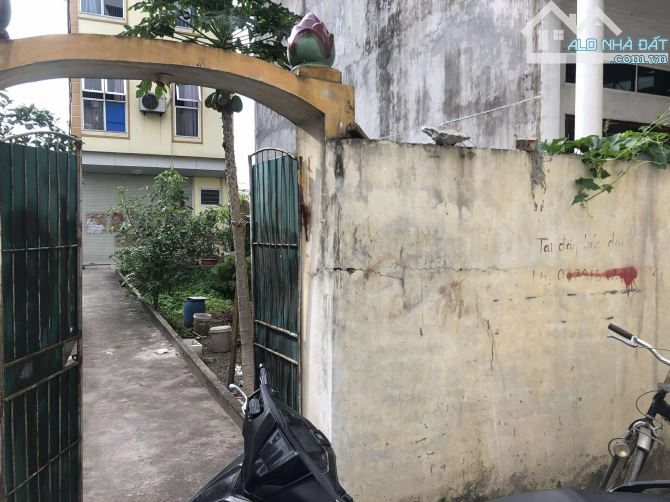 Thổ cư lô góc 3 mặt ngõ thoáng vĩnh viễn ô tô đỗ tận cửa phường Minh Khai - 1