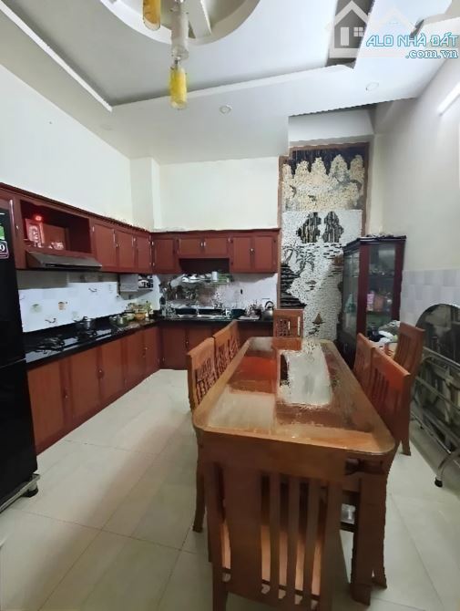 HẺM XE TẢI NÉ THÔNG Sát MẶT TIỀN MIẾU GÒ XOÀI LÊ VĂN QUỚI 3 Tầng 4M15M Chỉ 5.8 TỶ - 1