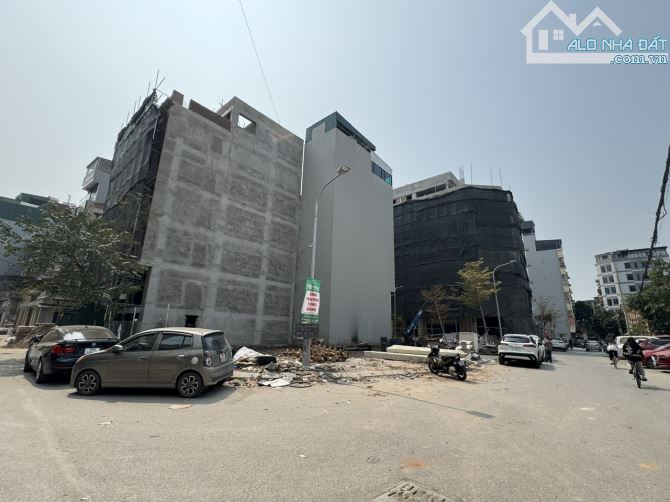 Bán Đất Phố Đường Đôi Thanh Liêt - Chợ Quang- Đại Lộ Chu Văn An 65m2 MT5m  GIÁ 16.8  Tỷ. - 1