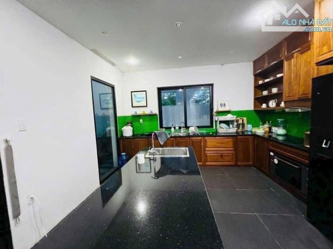 Cho thuê Villa Ngũ Hành Sơn ngay gần Crow, gần biển - 1