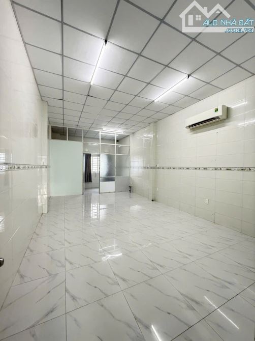Cho Thuê Nhà Trệt Lầu Sân thượng đường số 3 KDC Hồng Phát - Cách Nguyễn Văn Cừ 25m - 12