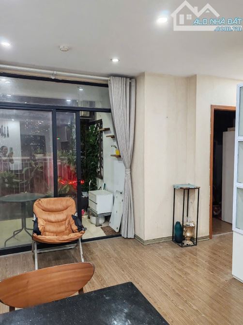 Cho thuê căn hộ Licogi 13 Khuất Duy Tiến, 100m2, 3 phòng ngủ, full đồ giá chỉ 12 triệu/th - 12