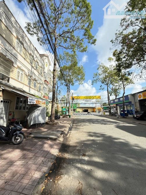 Cho Thuê Nhà Trệt Lầu Sân thượng đường số 3 KDC Hồng Phát - Cách Nguyễn Văn Cừ 25m - 16