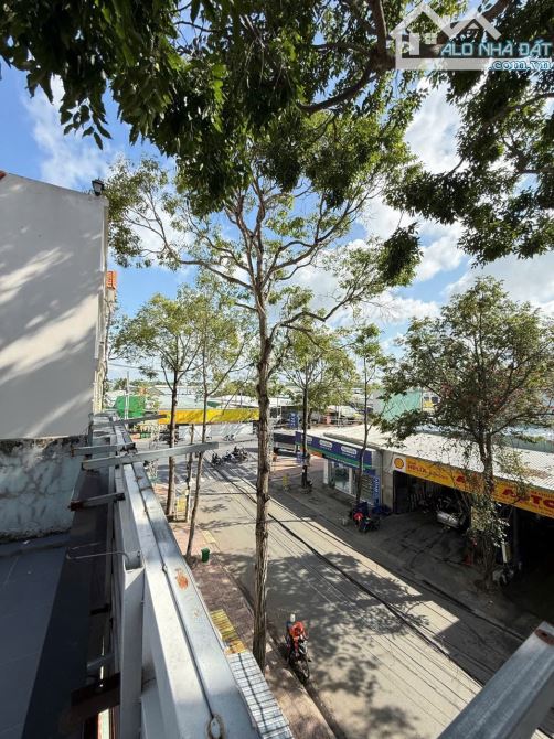 Cho Thuê Nhà Trệt Lầu Sân thượng đường số 3 KDC Hồng Phát - Cách Nguyễn Văn Cừ 25m - 17