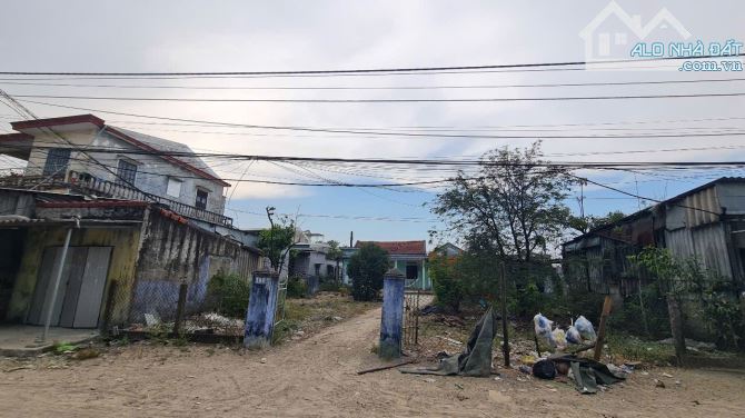 Mặt Tiền Hoàng Sa Giáp Biển Thuận An S:1000m2 có 500m2 đất ở giá chỉ 20tr/m2 - 2