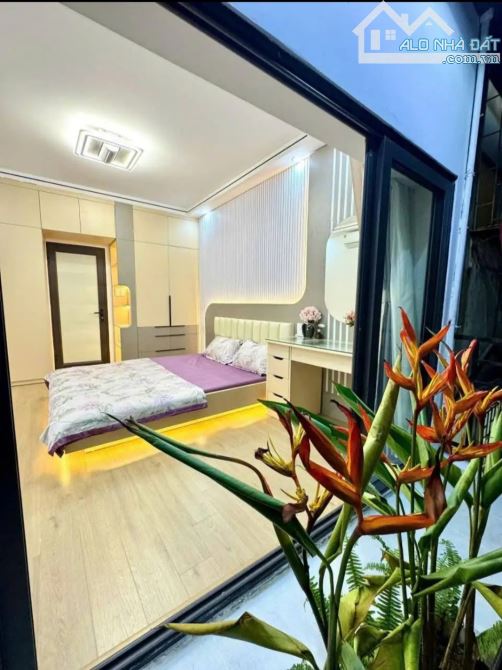 HIẾM CHỈ 5,35 TỶ - 48M NHÀ DÂN XÂY NGỌC THỤY- GẦN Ô TÔ -GIÁ ĐẦU TƯ - 4 NGỦ - Ở SƯỚNG - - 2