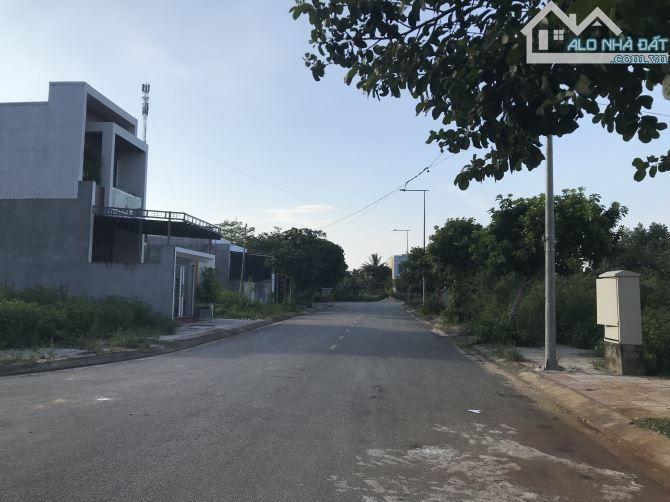 BÁN LÔ GÓC CỰC ĐẸP ĐƯỜNG NHỰA 7m5 GIÁ CHỈ 1.45 TỶ TP QUẢNG NGÃI - 2