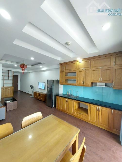 hot. cho thuê căn hộ handiresco 31 lê văn lương. 70m2, 2 phòng ngủ full đồ 14,5tr/th - 2