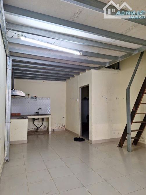 CHỦ GẤP BÁN NHÀ C4 KHU TÂN QUÝ, 70M2, HẺM NHỰA OTO VI VU, 5.5 TỶ - 2