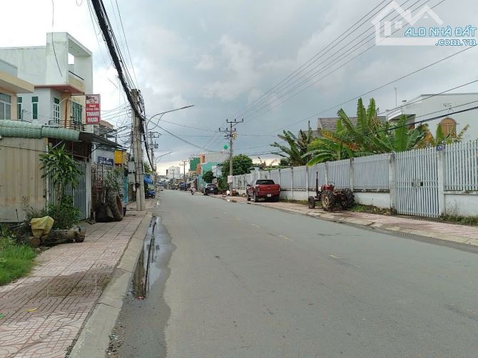 Bán 302 Đất Mặt Tiền Đường Đoàn Thi Nghiệp,phuờng 5 Mỹ Tho. Diện tích : 8 x 37 = 302m - 2