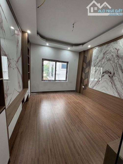 Hiếm !! Bán nhà Nhân Huệ ,tổ 5 Đồng Mai giá 3ty950 ,ngay gần bến xe Yên Nghĩa - 2