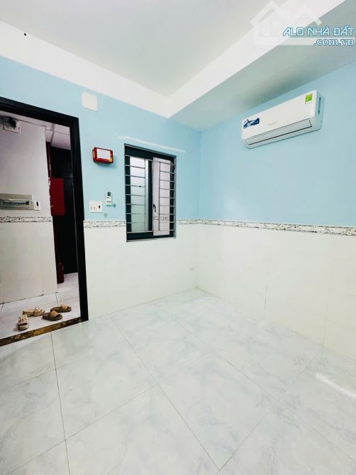 Bán nhà Quận 10, CMT8 đúc 8 tầng 180m2 NGANG 8M 54 CHDV dòng tiền 200tr/th chỉ 25 tỷ - 2