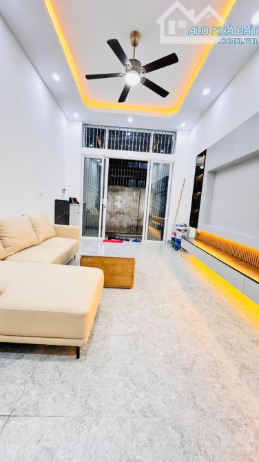 Thanh Xuân nhà đẹp: 40m*5tầng, 20m ra hồ đường ô tô tránh, dân xây kiên cố, nhỉnh 8tỷ - 2