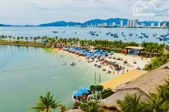 Bán đất đường Nguyễn Cơ Thạch Nha Trang mặt biển trực diện - 2