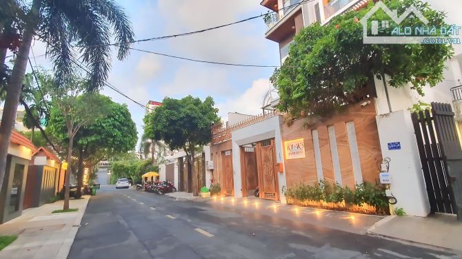 Nhà góc - Hẻm vip 226 Lê Văn Sỹ Q.Tân Bình , DT: 6 x 16m , 2 lầu , giá 32 tỷ - 2
