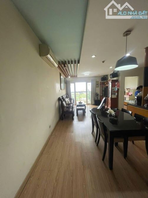 Chung cư Hoa Sen, Lạc Long Quân,Q11: 77m2, 2p ngủ, full NT,10tr - 2
