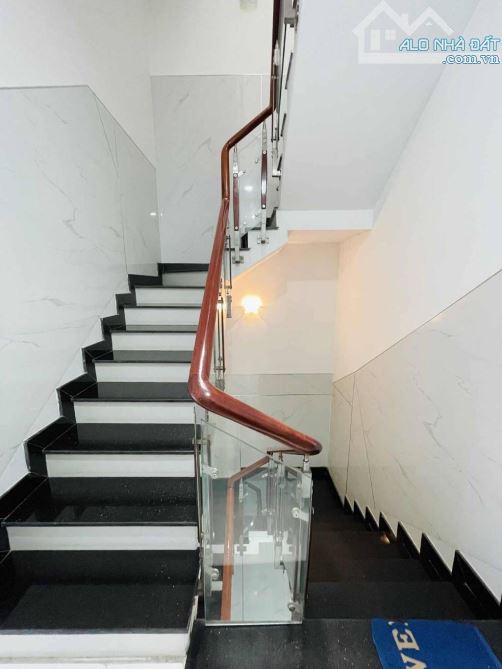 BÁN NHÀ 5Tầng 11pn, DT 86M2  ĐƯỜNG 6M 👉 CHỈ 15,5 Tỷ - DƯƠNG QUẢNG HÀM, GÒ VẤP. - 2