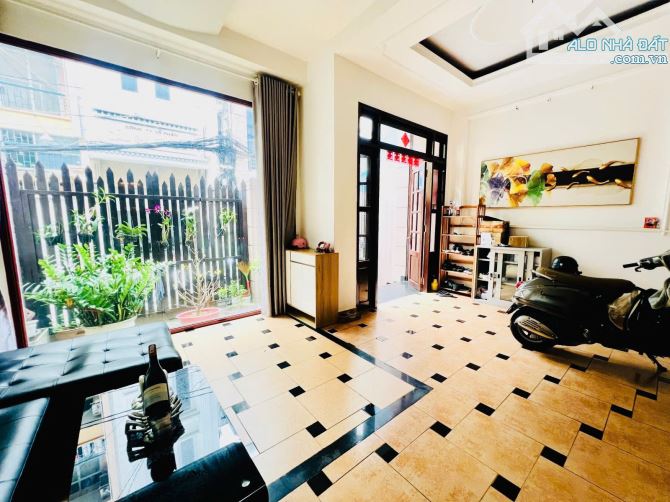 Bán nhà hẻm xe hơi Lạc Long Quân 60m2 NGANG 6.4m 4 tầng 4PN chỉ 10 tỷ - 2