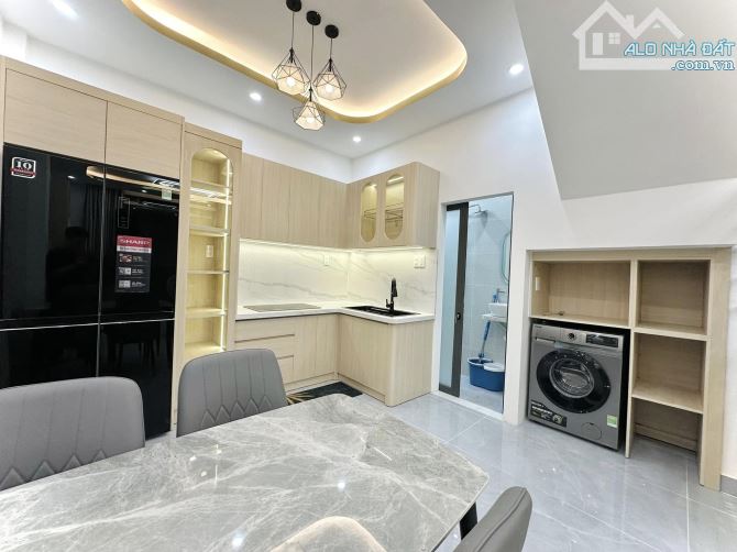 GIẢM SỐC, CCMN NGUYỄN KHÁNH TOÀN 100M2X7T,105 TRIỆU/THÁNG,ÔTÔ 20M,MT=6M, 24.9 TỶ - 2
