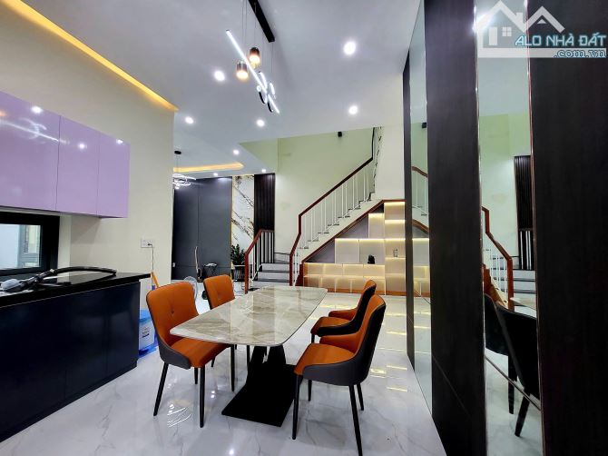 3Tỷ200__79m2__Nhà Hoàn Công, gần Vòng Xoay Cầu Hang__Full Nội Thất, gần Nguyễn Tri Phương - 2