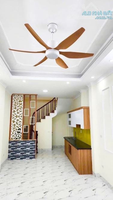 SIÊU PHẨM CCMN – KHU VIP CẦU GIẤY – Diện tích 43/45m² – 5 tầng – 9 phòng khép kín full đồ - 2