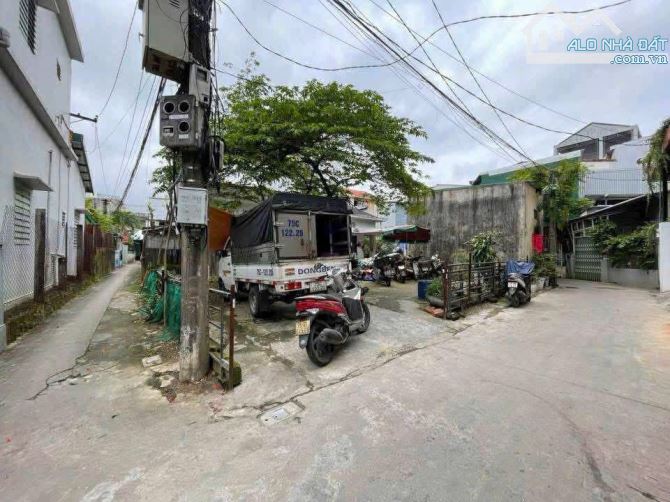 LÔ GÓC KIỆT 56 NGUYỄN CÔNG TRỨ - CẠNH PHỐ TÂY - P PHÚ HỘI - TP HUẾ - - 2