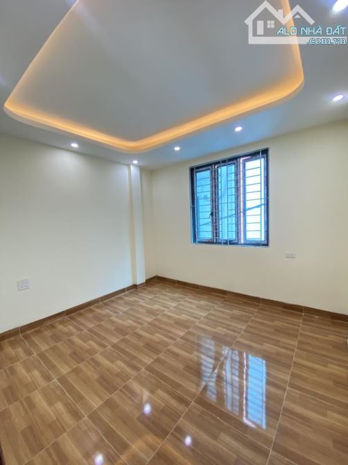 Nhà 5 tầng Yên Nghĩa,Hà Đông | 36m²,6 ngủ,Ngõ rộng thông,Gần BX Yên Nghĩa,chỉ 6 tỷ - 2