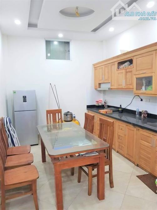 Gia đình bán nhà ngõ 122 Đường Láng Thịnh Quang Đống Đa DT 35m2 4.5 Tầng Giá bán 6.5 tỷ - 2