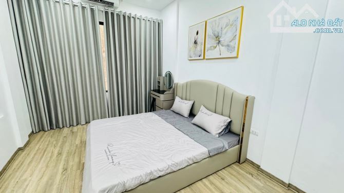 Bán nhà Trần Thái Tông, Cầu Giấy, 30m2x 5 tầng, ngõ to, thông các ngả, gần chợ kinh doanh, - 2