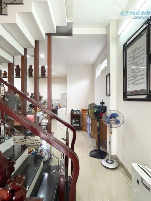 Nhỉnh 3tỷ TL_Bán nhà 1trệt 2lầu ngay đường Cách Mạng Tháng 8, Chợ B Hòa, trường Quang Vinh - 2